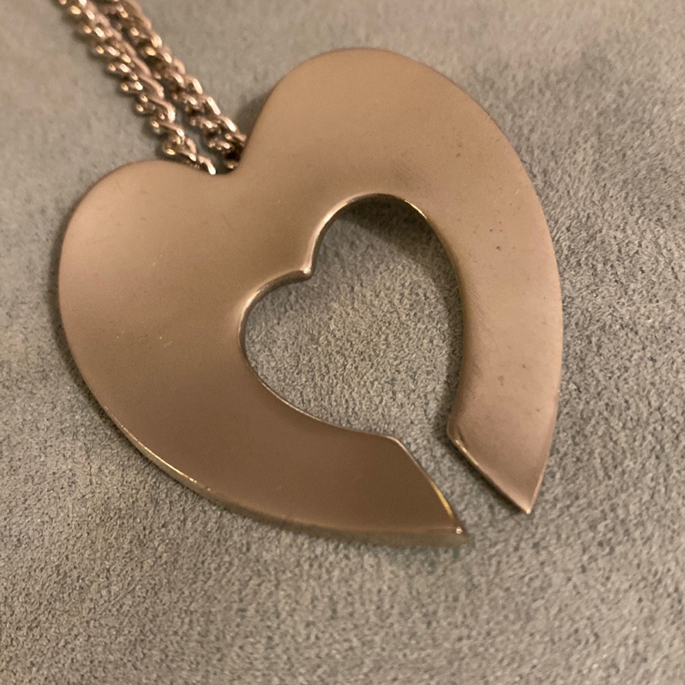 VINTAGE REED & BARTON                         PEWTER • Open Heart Necklace
